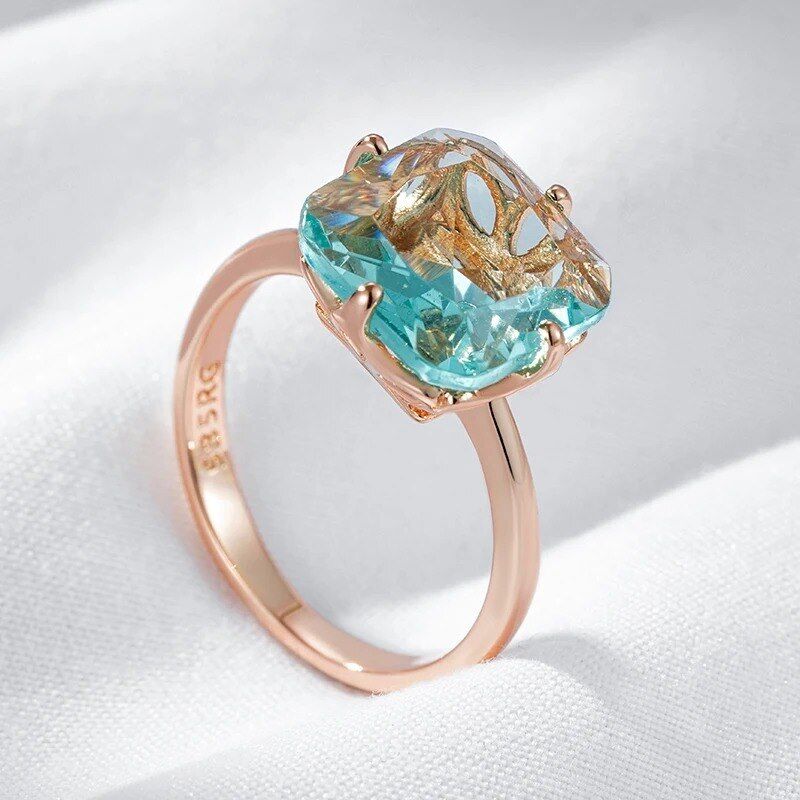 Eleganter Ring 585 RG Rotgold Rosegold Aquamarin blauer Zirkon 56 (17,8 mm Ø)