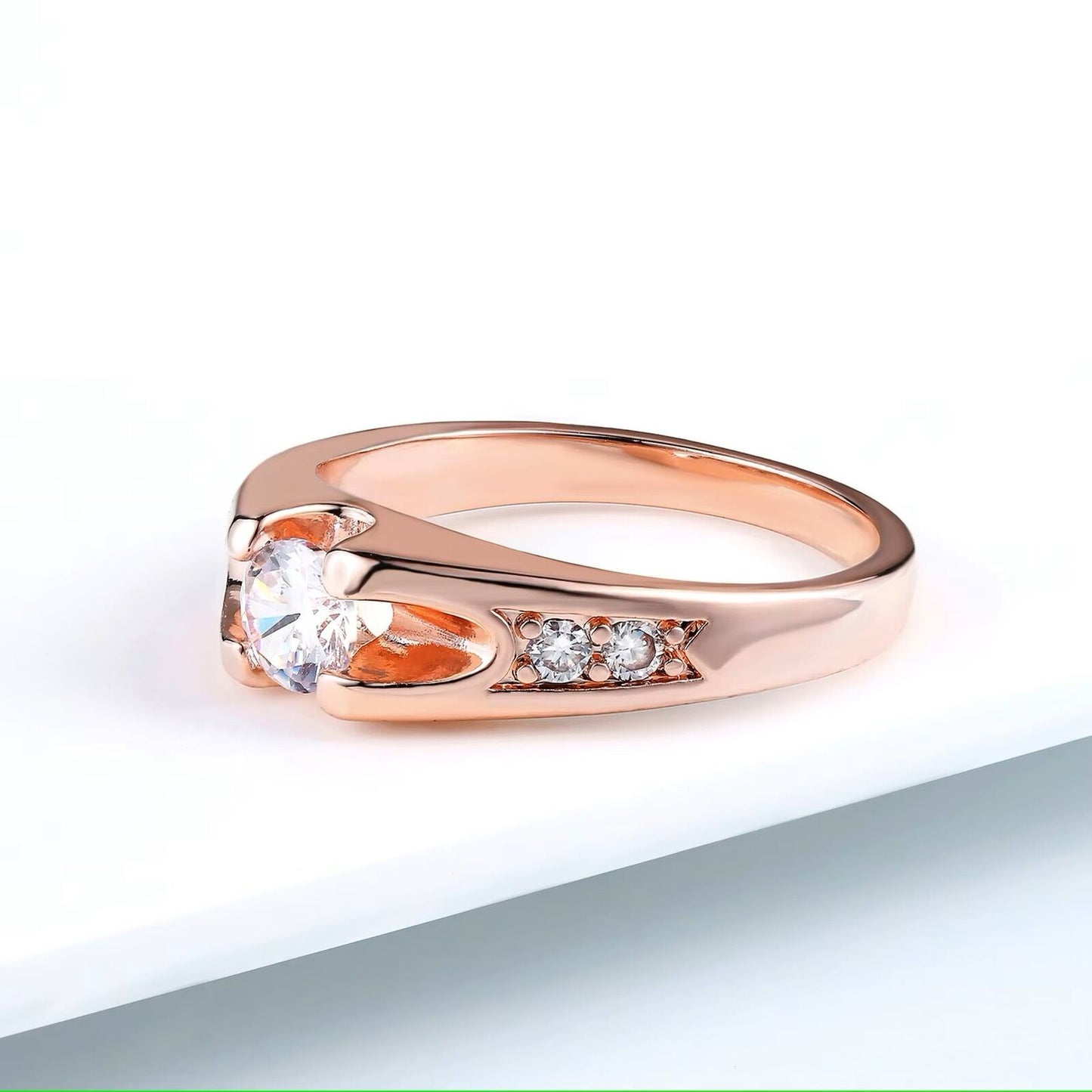 Eleganter Luxus Ring 750 RG Rotgold Rosegold mit Zirkon 59 (18,8 mm Ø)